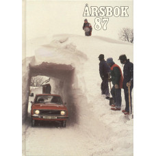 Årsbok
87