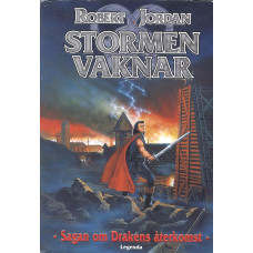 Stormen vaknar
Sagan om Drakens återkomst
Tionde boken